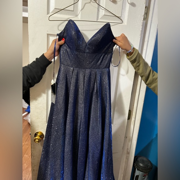 Shimmer Blue Evening /Prom Gown With Pockets - Picture 2 of 3